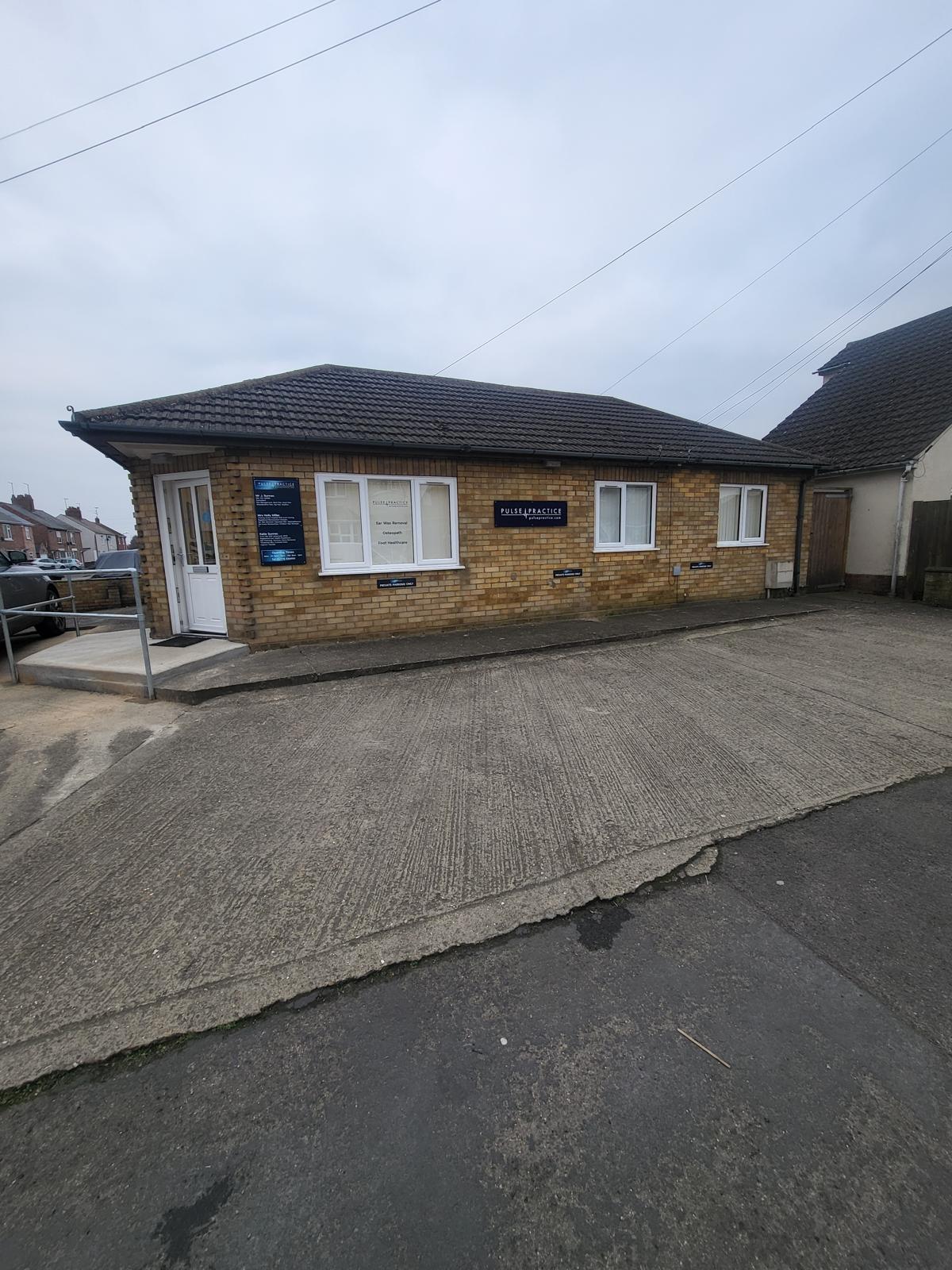 Pulse Practice, Bourne